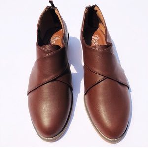 OLIVE STREET BROWN CUTOUT HEELED BOOTIES SIZE 7.5